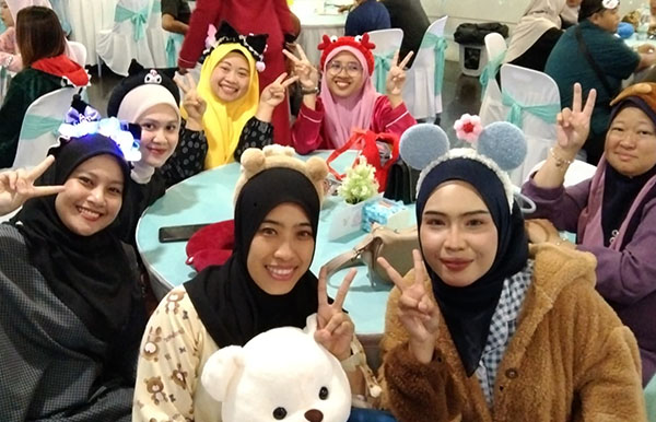 Post Image_0016_G Group Table photo 01