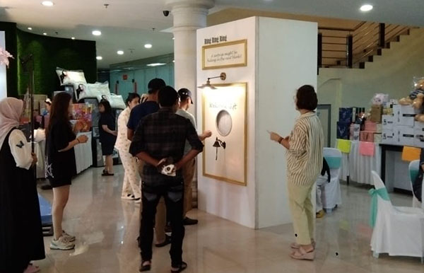 Post Image_0022_A Ring Ring 02