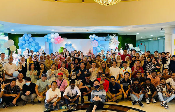 Post Image_0023_00 Group Photo 02