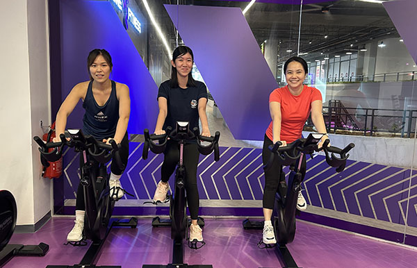 Work Passionately, Live Happily_0002_Zumba 3